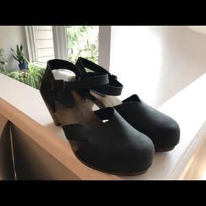 Sanita Black Clogs